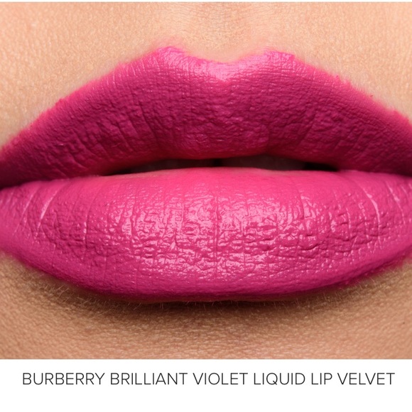 Burberry 💋 - Picture 2 of 5